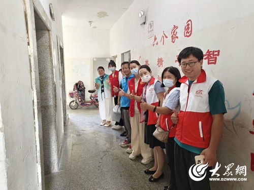 溫暖到家 愛(ài)滿夕陽(yáng)丨古現(xiàn)街道開(kāi)展慈善助老上門清潔活動(dòng)